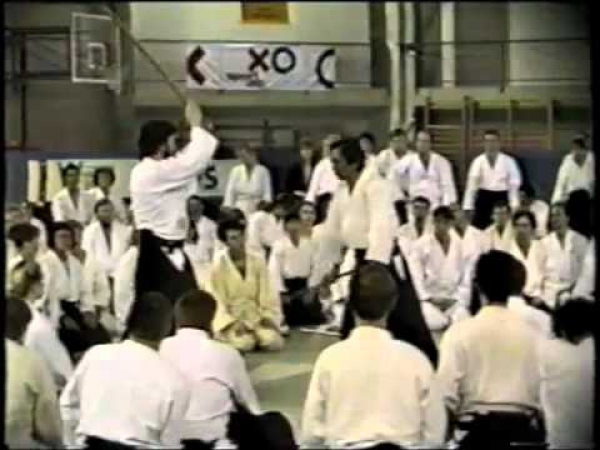 TA A69 Tamura Nobuyoshi Sensei demonstrates Aikiken YouTube 